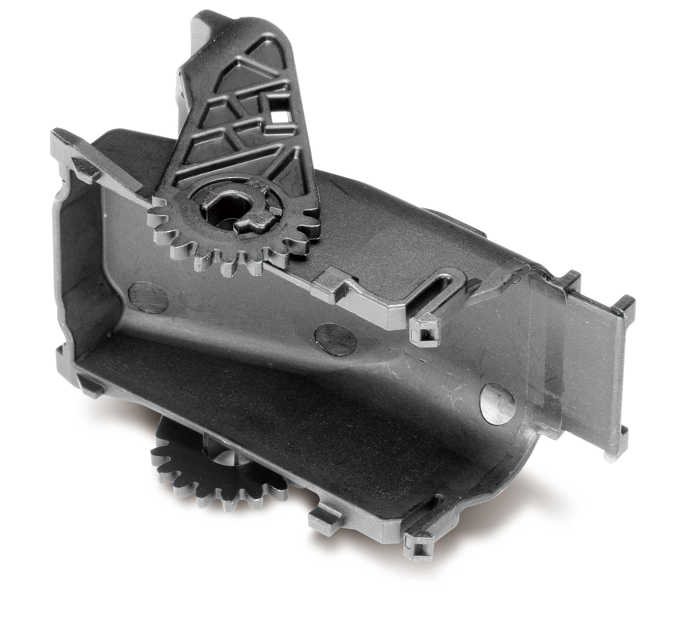 MG665824-5