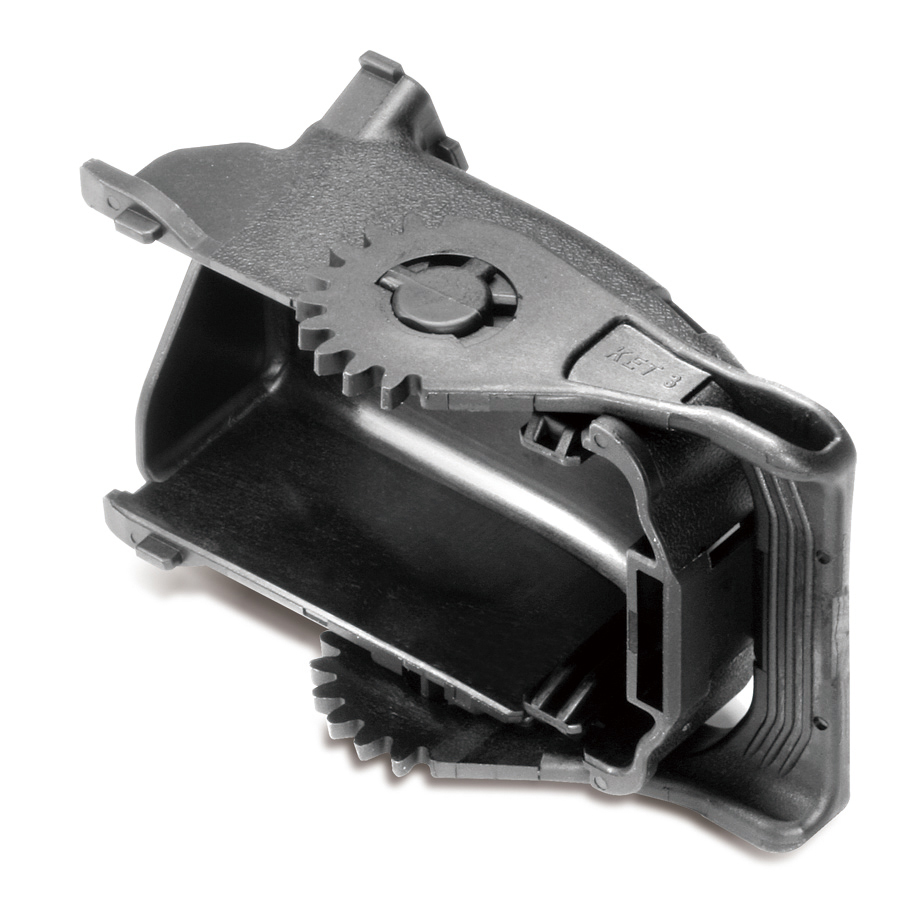 MG665880-5
