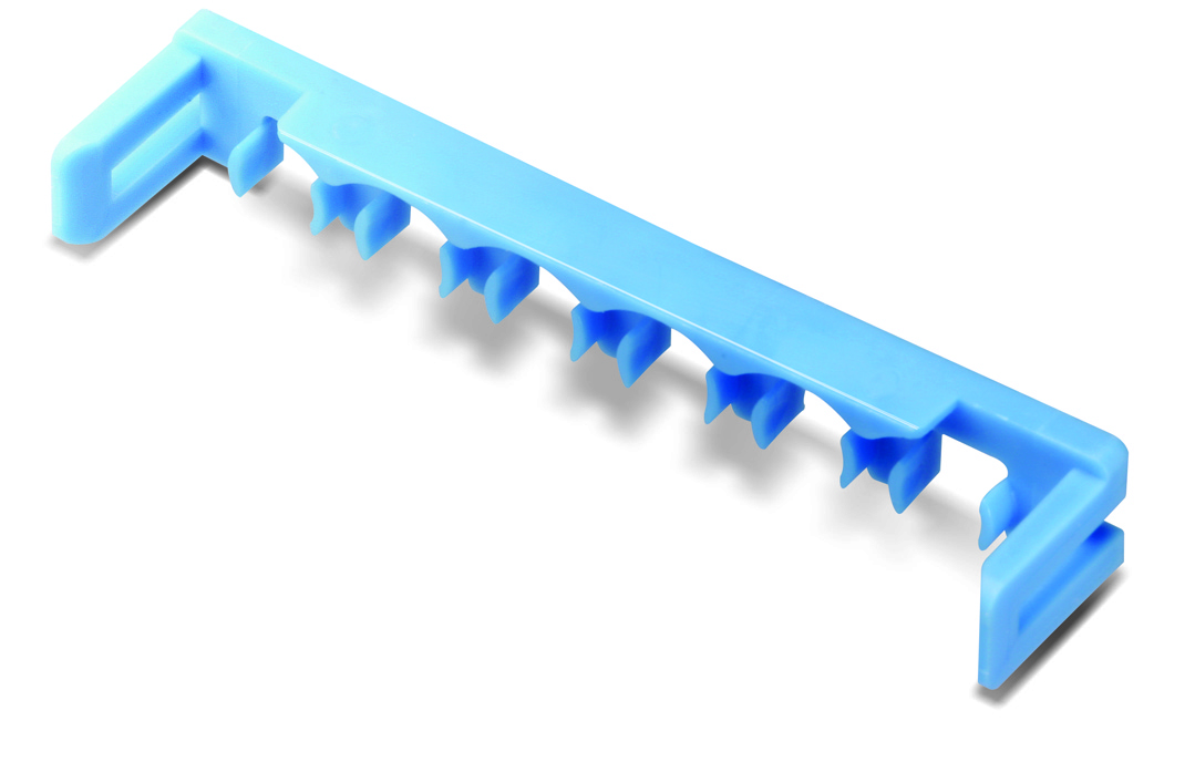 MG634697