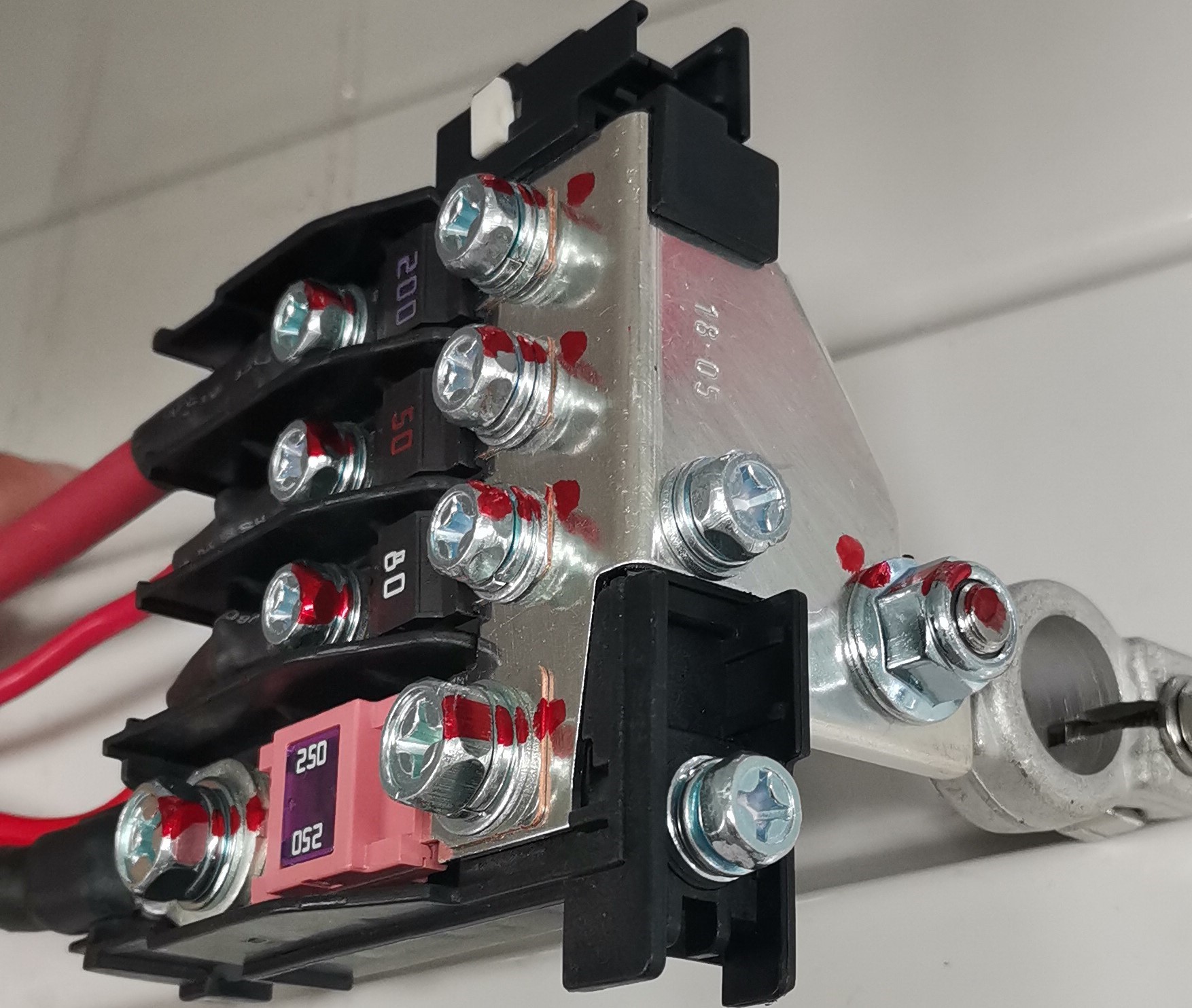 汽车线束螺栓拧紧那点事