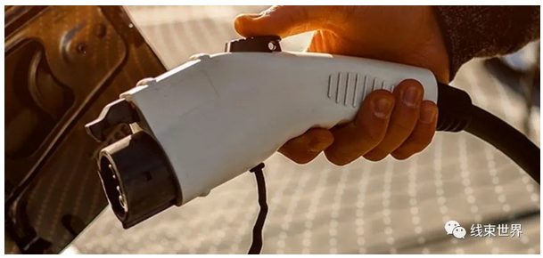 线束世界 | BEV,PHEV或HEV:差异影响架构