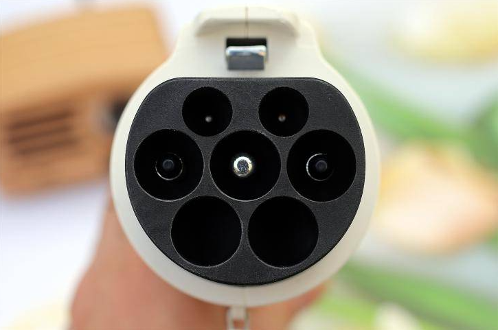 小区充电桩,为何这么难?