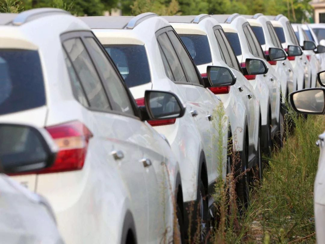 7月汽车经销商库存预警指数52.3%,自主品牌压力仍在