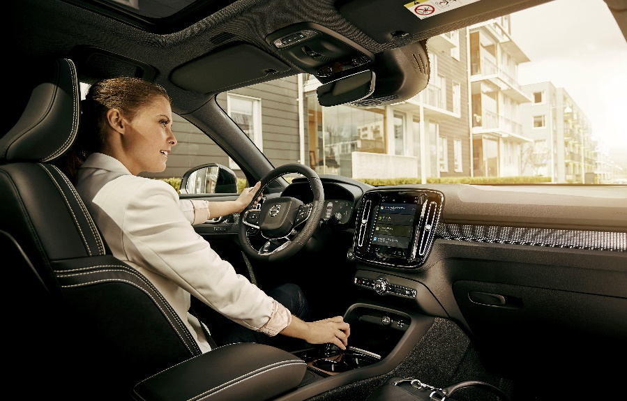 安波福 | 安卓车载信息娱乐系统的诞生带来驾驶座舱新体验