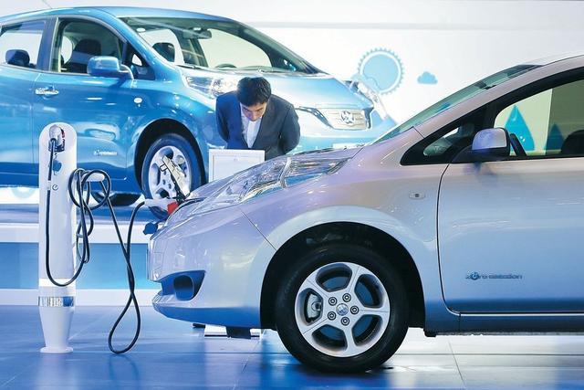 新能源汽车2025目标最快明年实现
