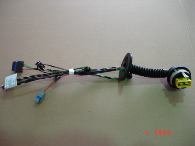 东风电动车车身线束-湖北正奥