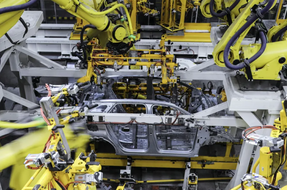 报告显示：今年一季度 汽车制造类人才薪资上涨