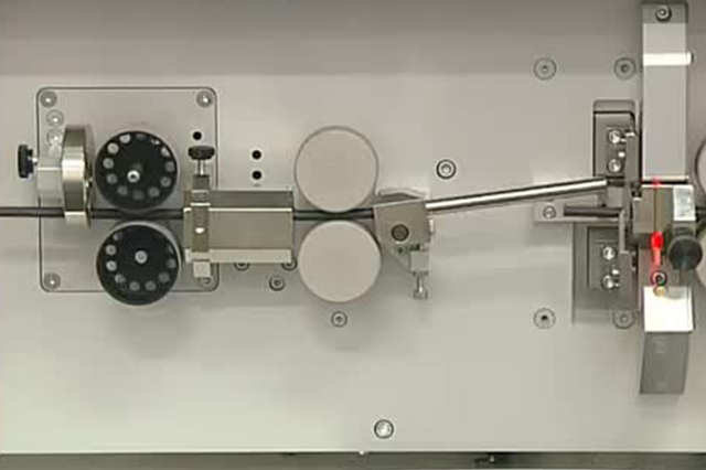 Komax Kappa 320 电线剥皮设备