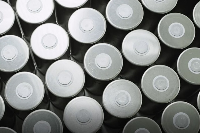 特斯拉电池工厂生产电池