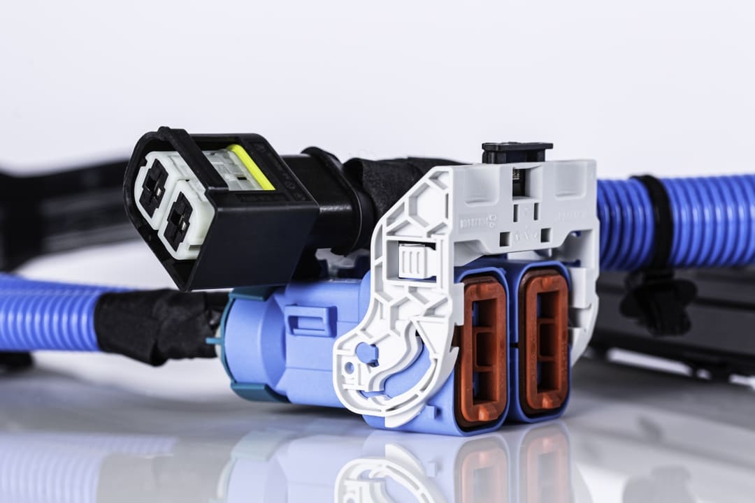 玻纤增强 PA66 对连接器的吸湿性能的影响